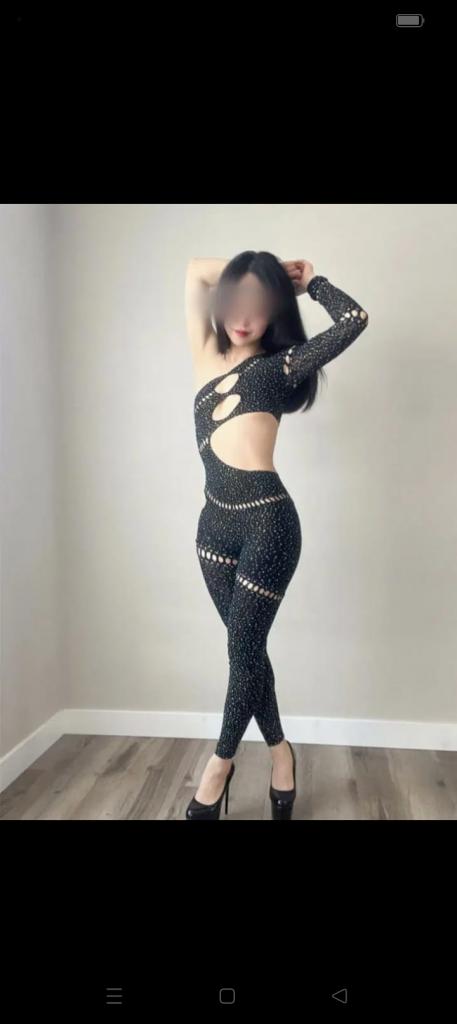 Chica busca chico en Huelva: 