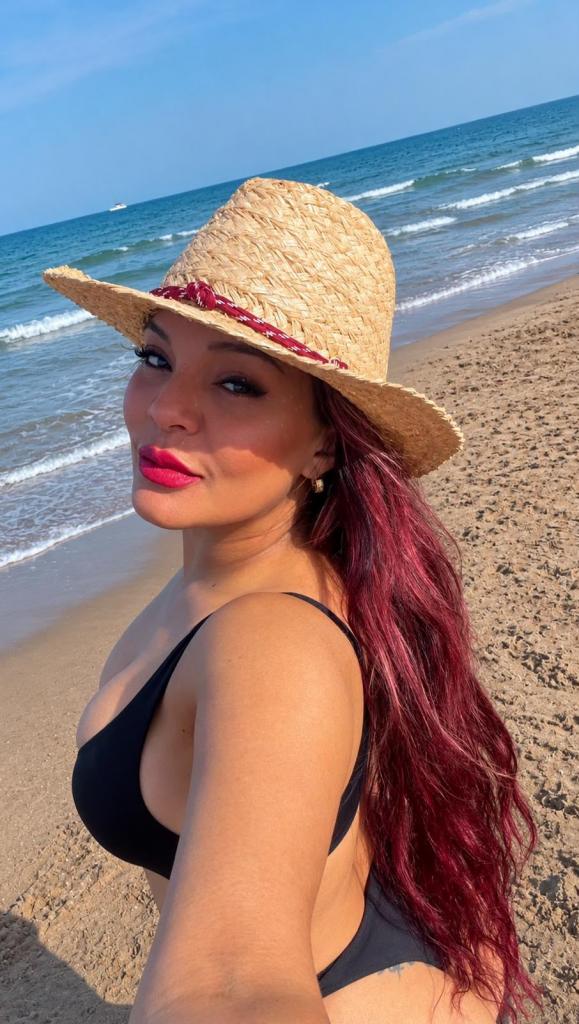 667512921: Chica busca chico en Albacete