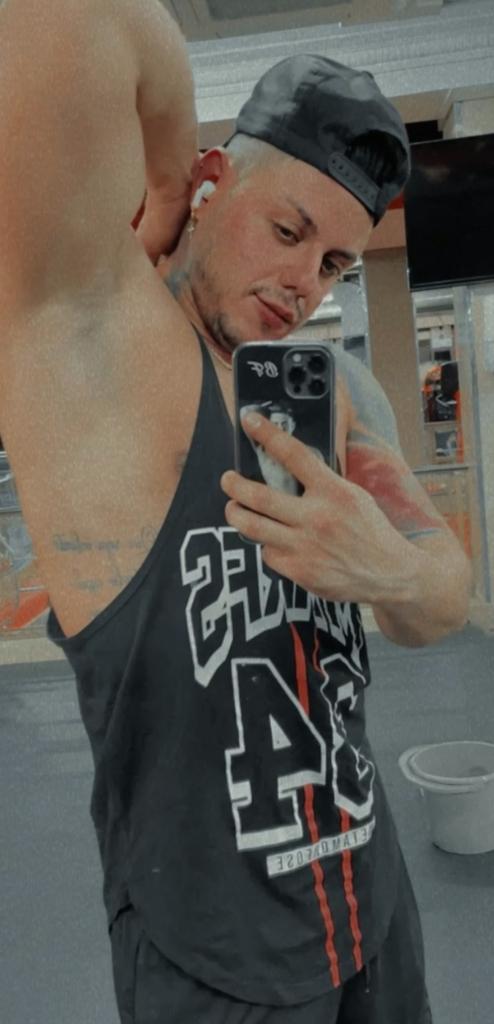 673262087: Chico busca chica en Madrid