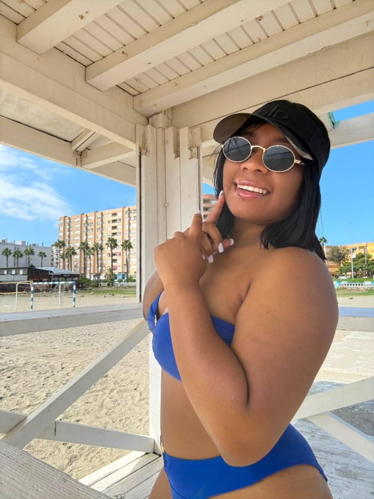 Chica busca chico en Cádiz: Chica busca chico