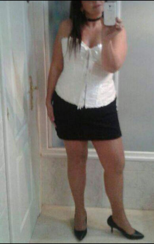 659658459: Chica busca chico en Barcelona
