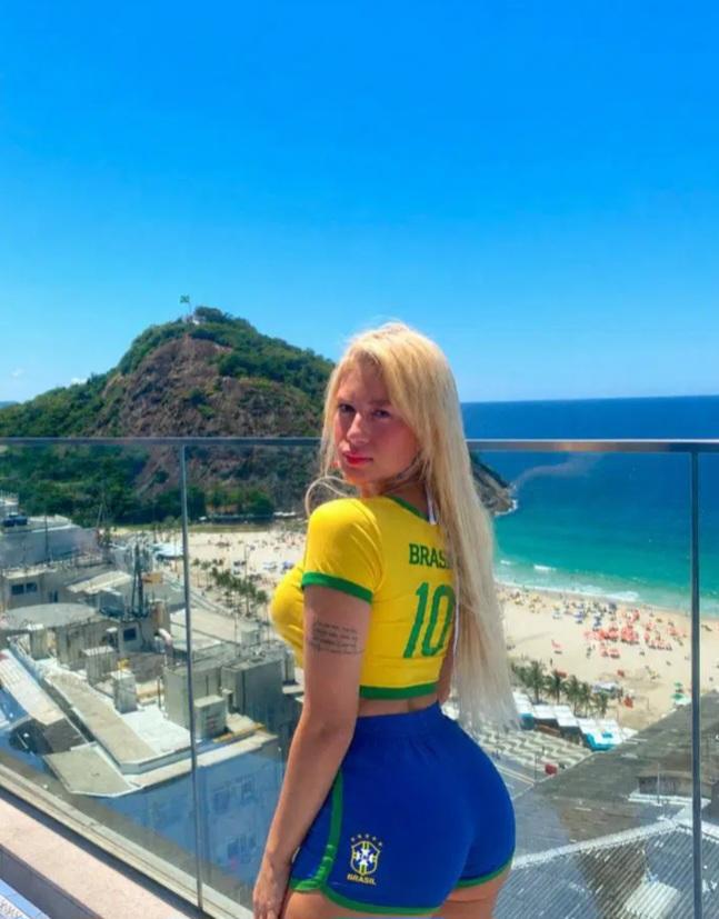 Chica busca chico en Ibiza: 