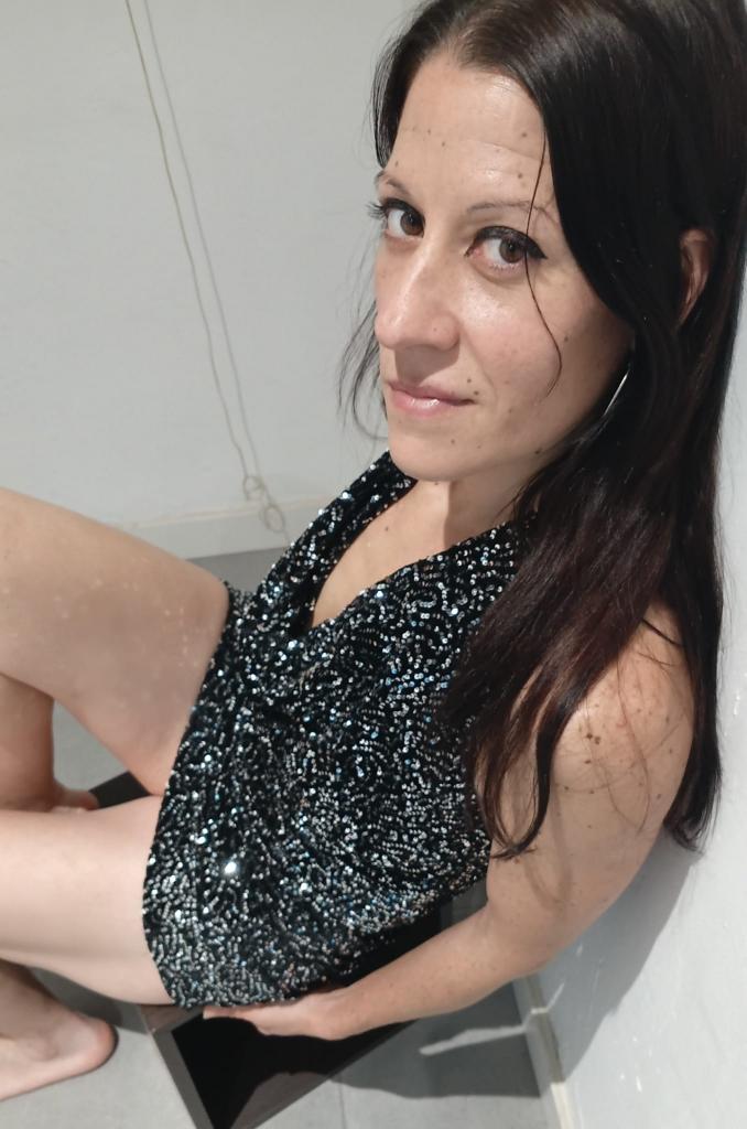 Chica busca chico en Granada: 