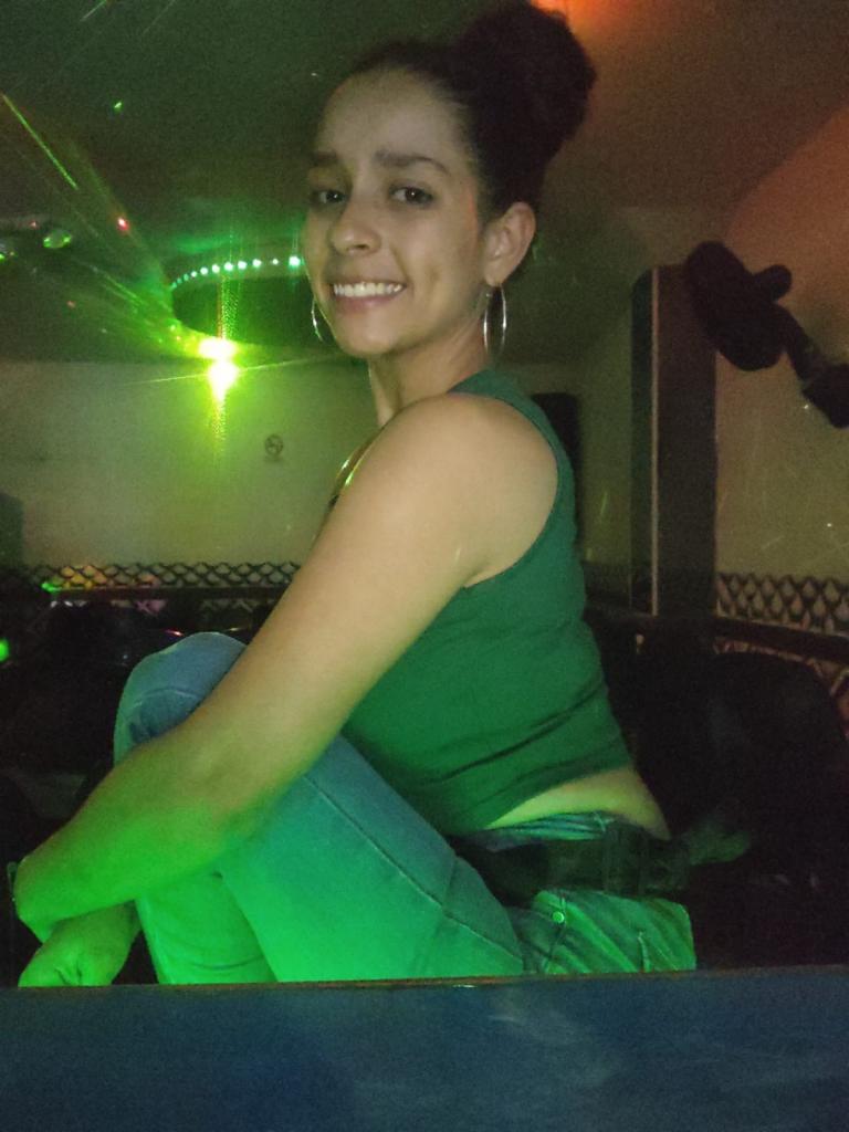 Chica busca chico en Almería: 