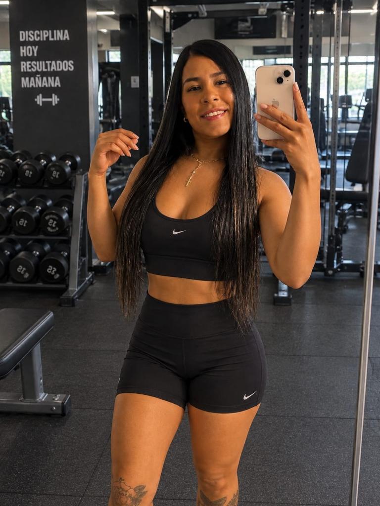 614658556: Chica busca chico en León