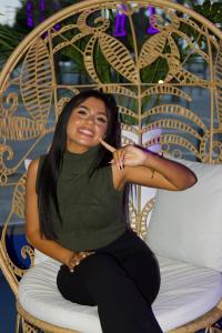 655760927: Chica busca chico en Barcelona