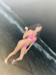 677439092: Chica busca chico en Madrid