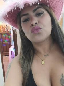 607895744: Chica busca chico en Barcelona