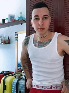 641292872: Chico busca chica en Madrid
