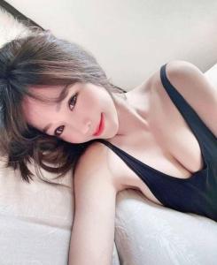698636079: Chica busca chico en Barcelona