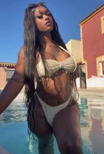 647535153: Transexual en Barcelona