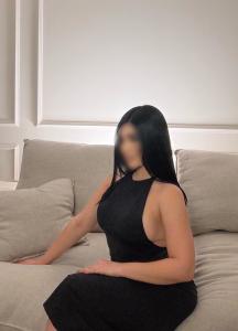 694259963: Chica busca chico en Madrid