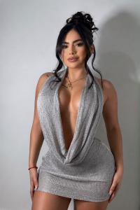 661460564: Chica busca chico en Barcelona