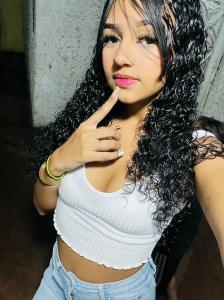 677439092: Chica busca chico en Madrid
