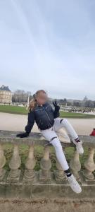 610076560: Chica busca chico en Valencia