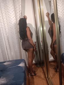686144837: Chica busca chico en Cantabria