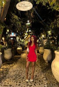 610725648: Chica busca chico en Ibiza