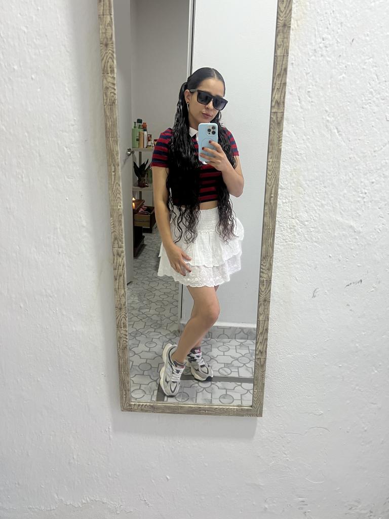 642383281: Chica busca chico en Almería