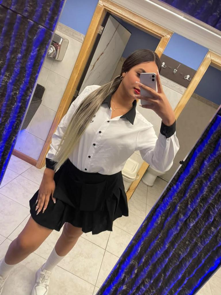 631407498: Chica busca chico en La Coruña