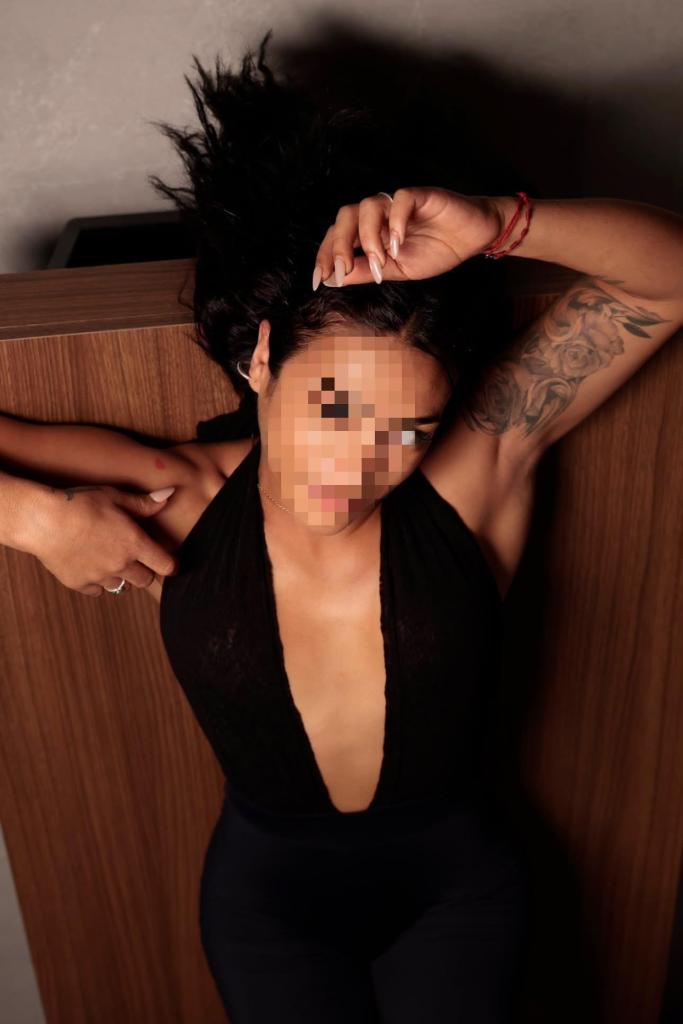 Chica busca chico en Barcelona: 