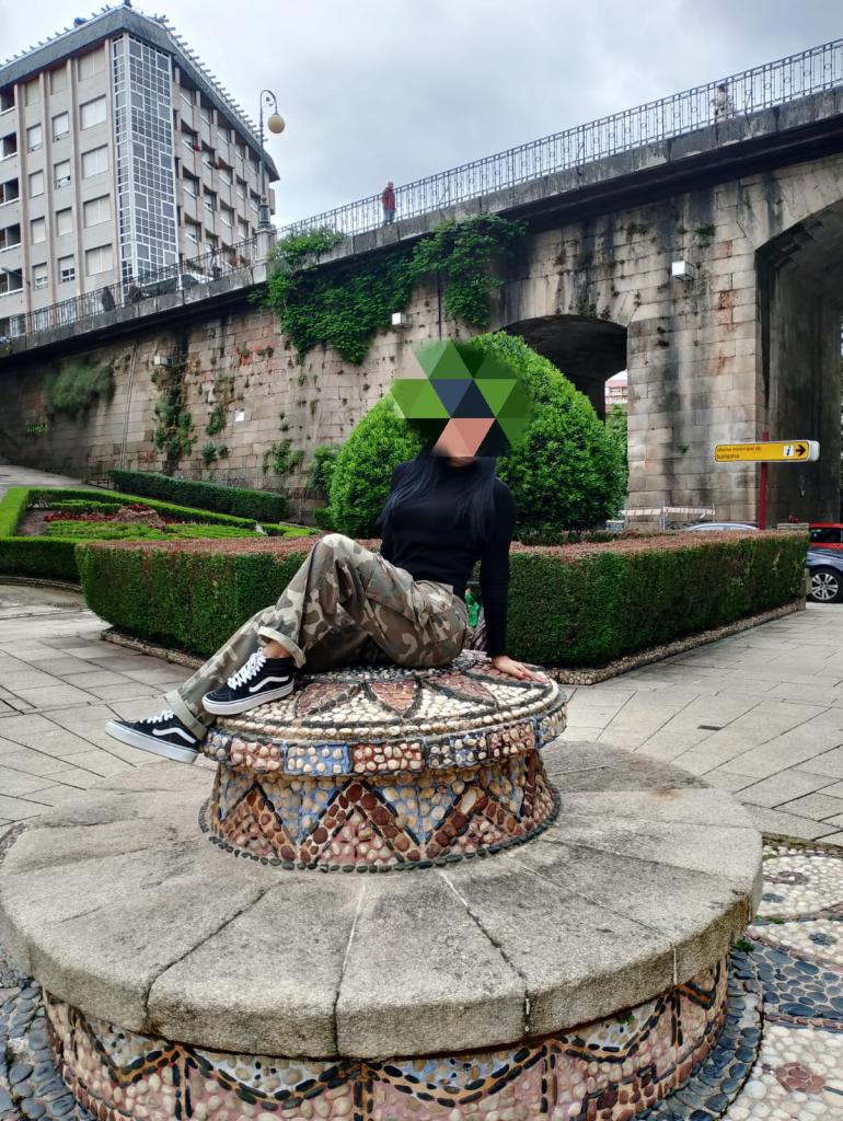 607075472: Chica busca chico en La Coruña