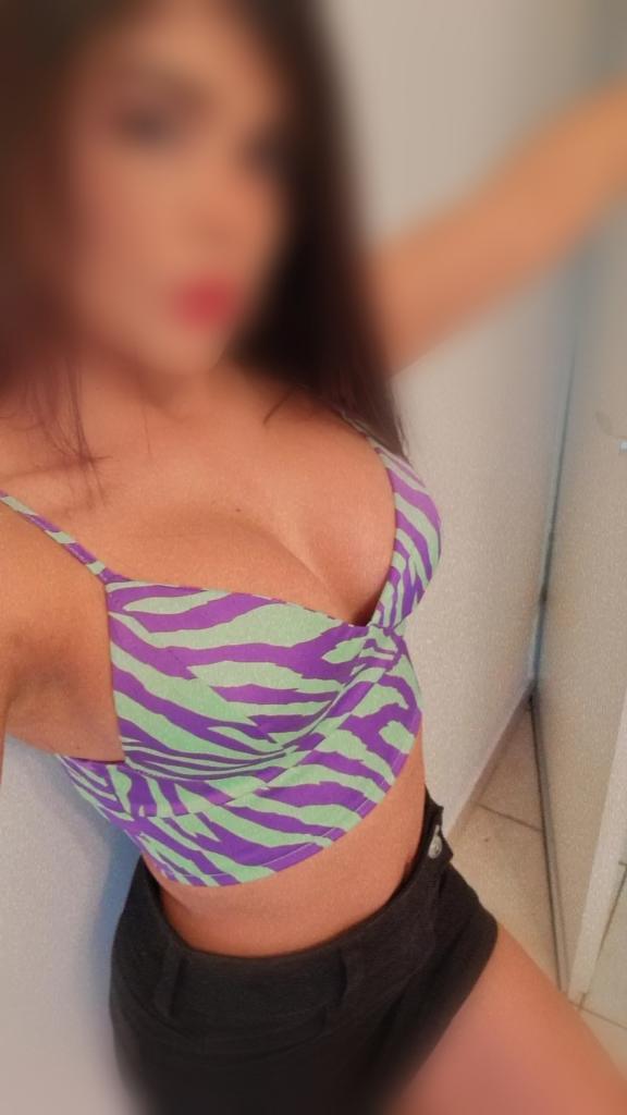 Chica busca chico en Granada: 