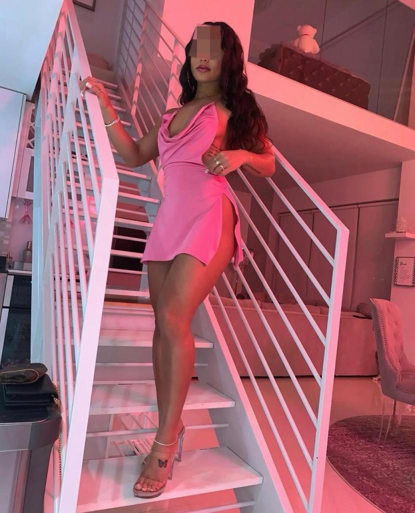 613455216: Chica busca chico en Lugo