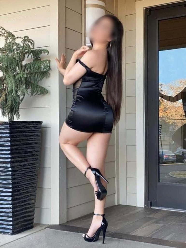 Chica busca chico en Sevilla: 