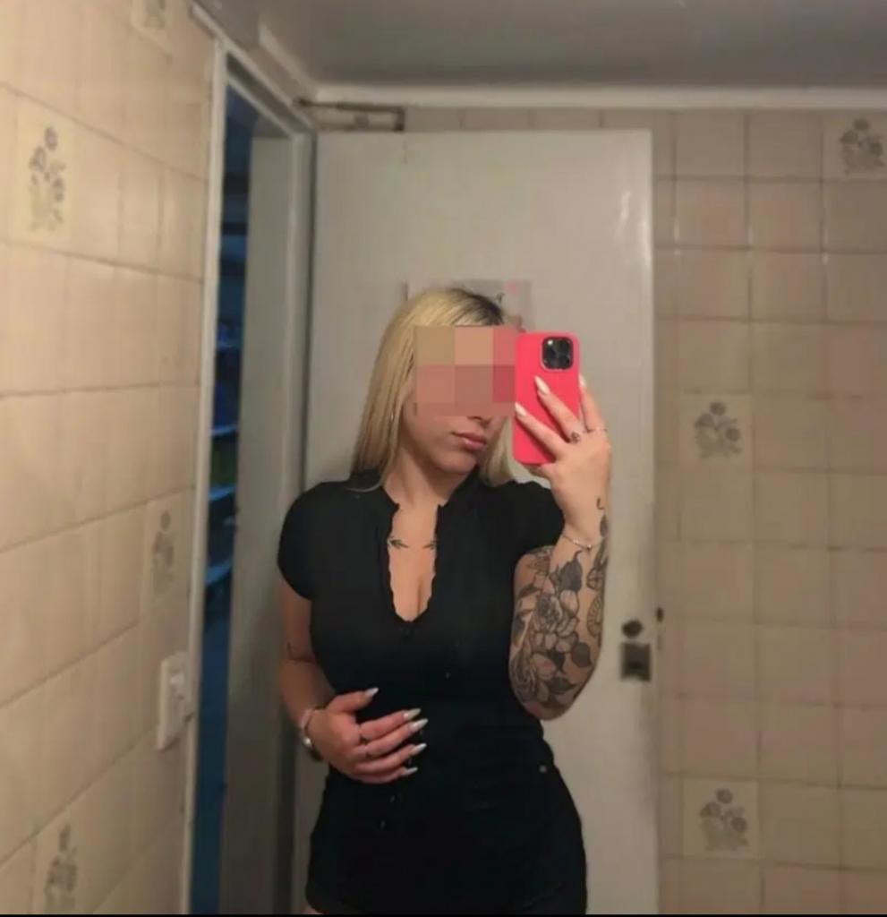 627699457: Chica busca chico en Sevilla