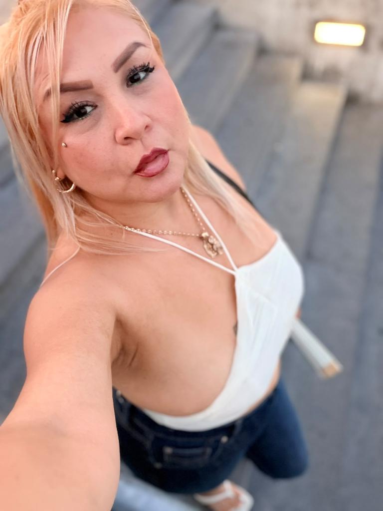 Chica busca chico en Cantabria: 