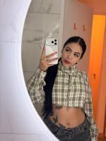674072881: Chica busca chico en Gerona