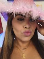 607895744: Chica busca chico en Barcelona