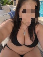 674564045: Chica busca chico en Sevilla