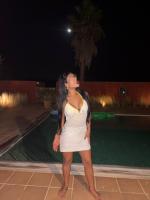 647535150: Chica busca chico en Barcelona