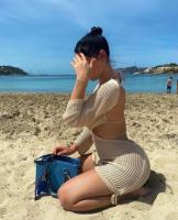 667050848: Chica busca chico en Sevilla