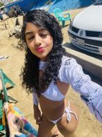 677439092: Chica busca chico en Madrid