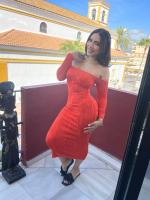 611223413: Chica busca chico en Barcelona