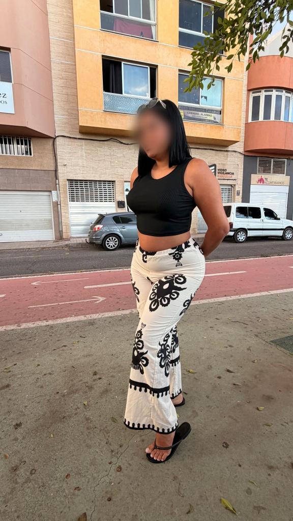 661656683: Chica busca chico en Las Palmas