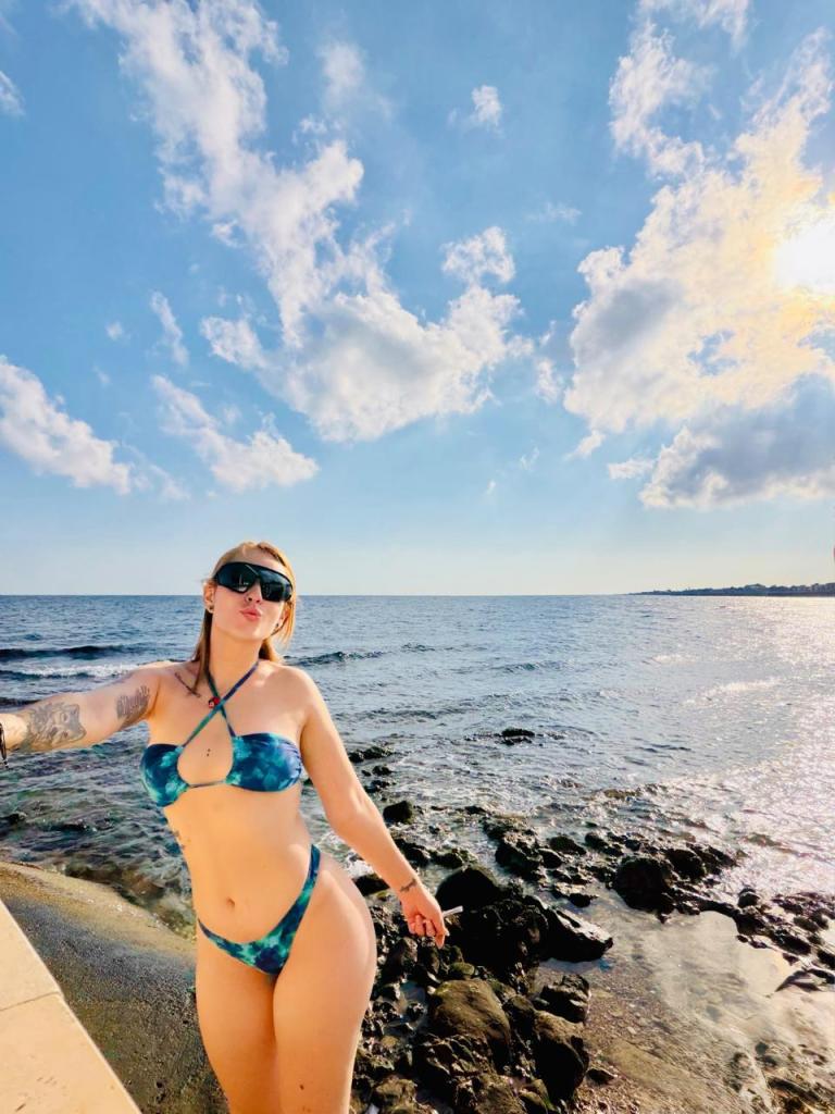 745072580: Chica busca chico en Alicante
