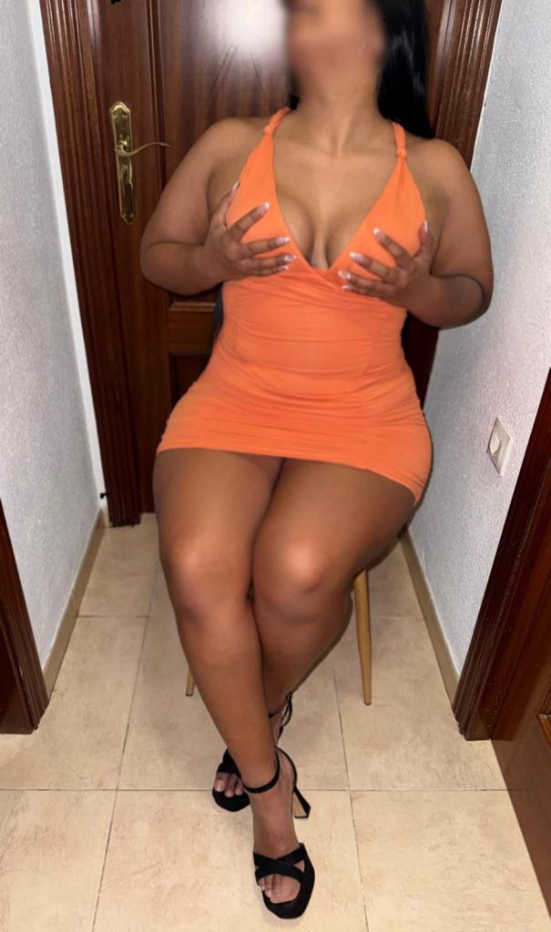 Chica busca chico en Almería: Chica busca chico