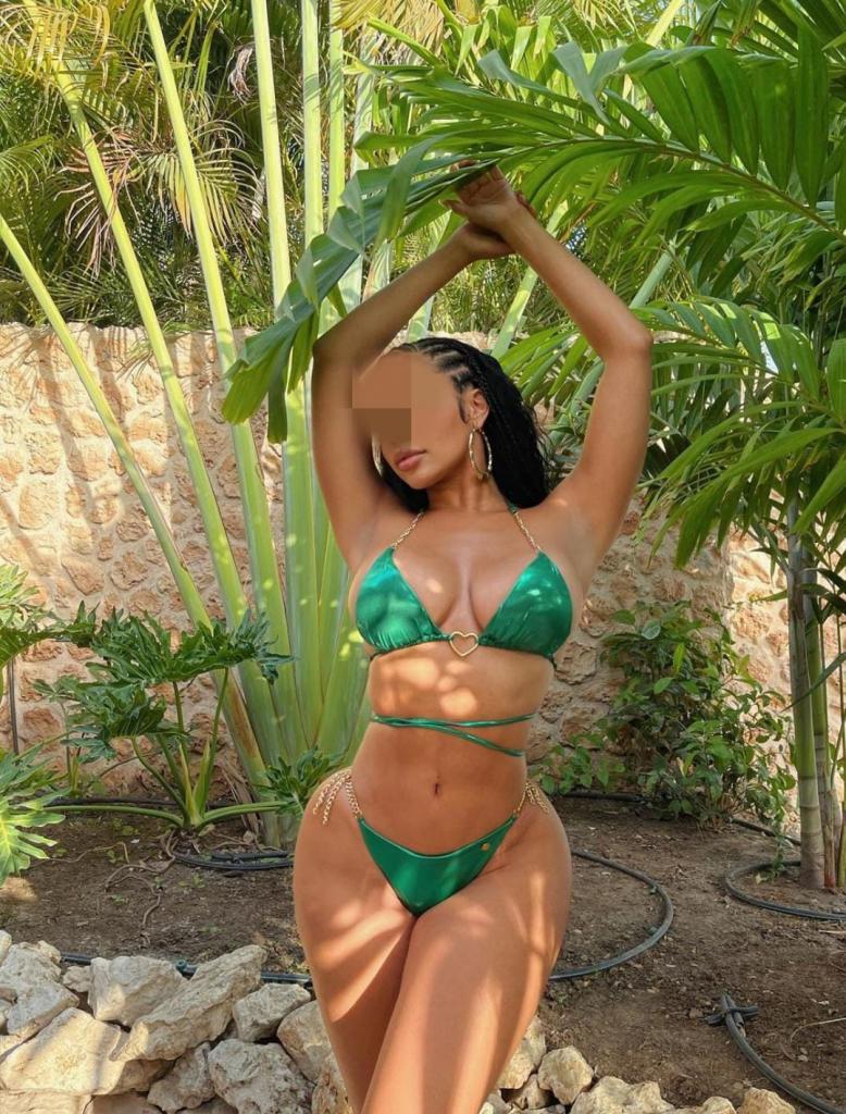 641605196: Chica busca chico en La Coruña