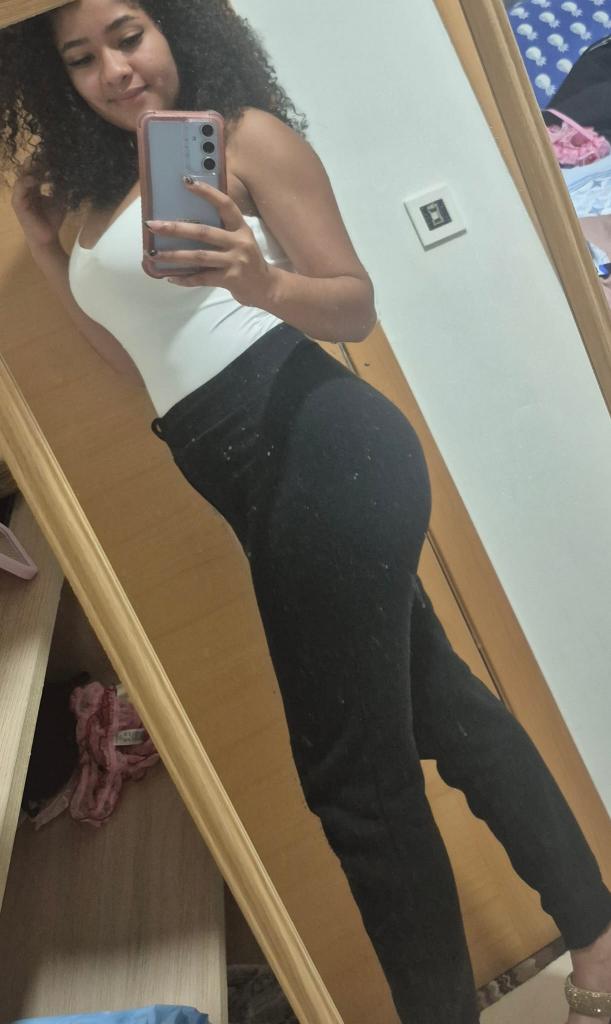 607267919: Chica busca chico en Almería