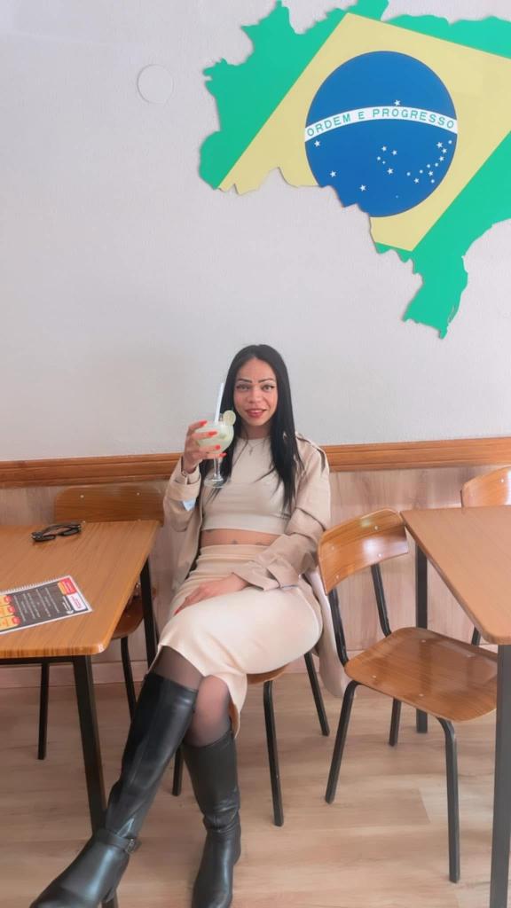 672829212: Travesti en La Coruña