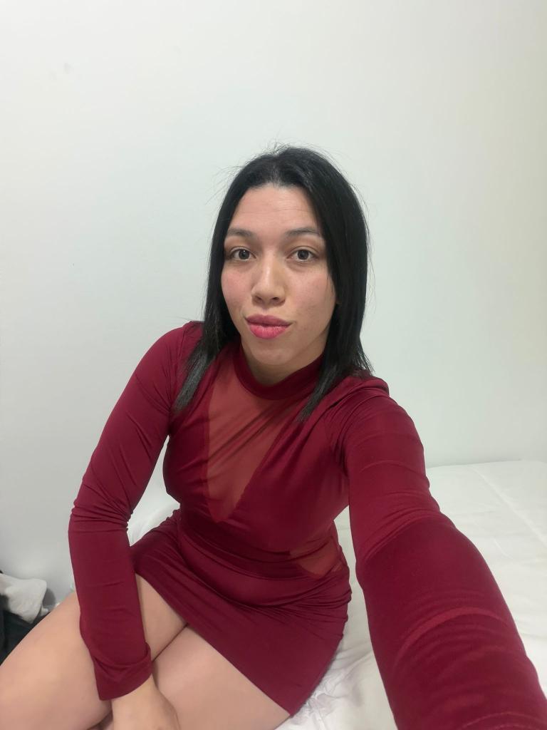 Chica busca chico en Granada: 