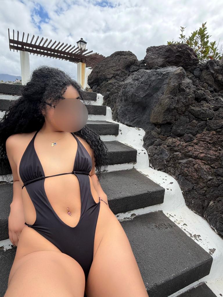 Chica busca chico en Tenerife: 