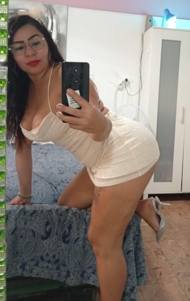 Chica busca chico en Tenerife: 