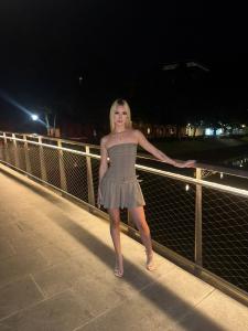 614881102: Chica busca chico en Sevilla