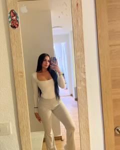 613832956: Chica busca chico en Almería