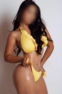 695531494: Chica busca chico en Gerona