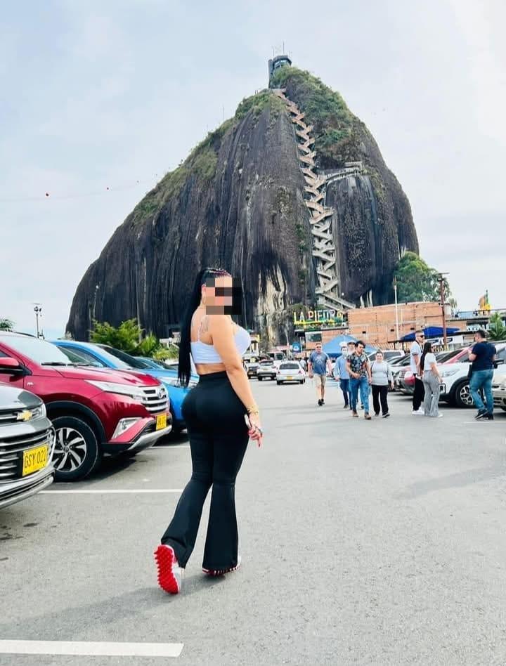 Chica busca chico en Sevilla: 